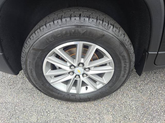Photo of 2023 Mosaic Black Metallic Chevrolet Traverse