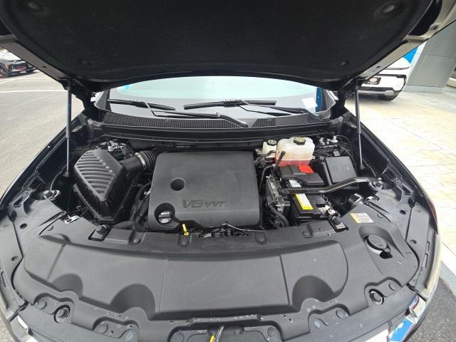 Photo of 2023 Mosaic Black Metallic Chevrolet Traverse