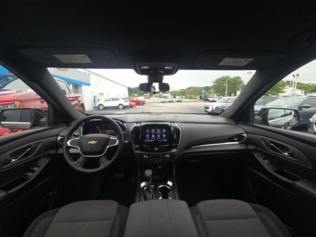 Photo of 2023 Mosaic Black Metallic Chevrolet Traverse