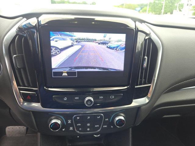 Photo of 2023 Mosaic Black Metallic Chevrolet Traverse