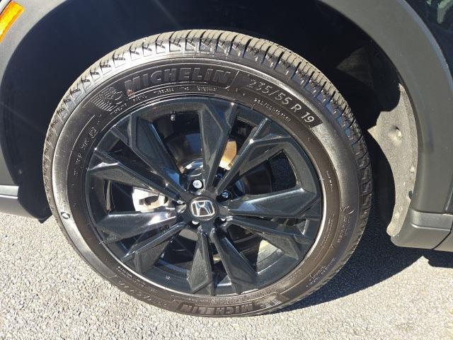 Photo of 2024 Black Honda CR-V Hybrid