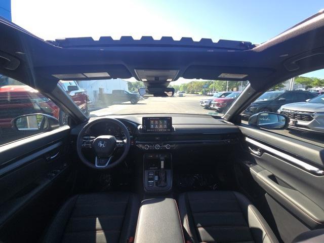 Photo of 2024 Black Honda CR-V Hybrid