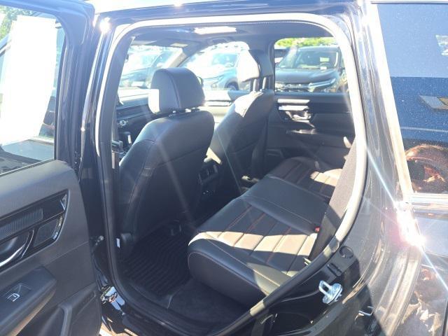 Photo of 2024 Black Honda CR-V Hybrid