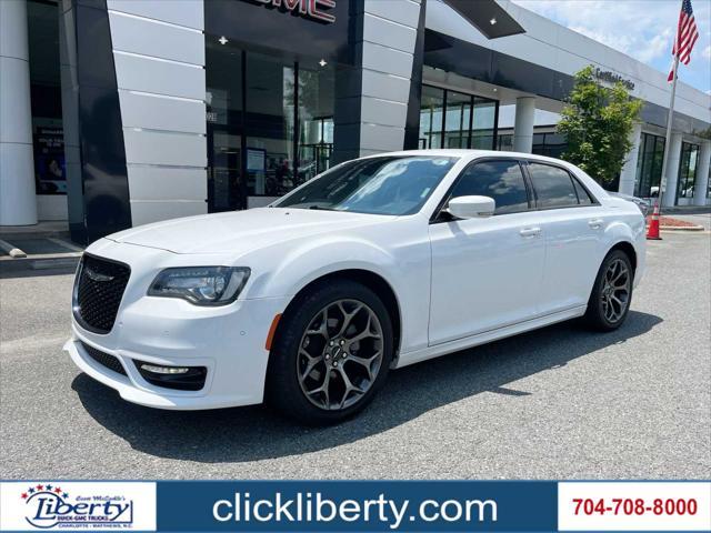 2018 Chrysler 300