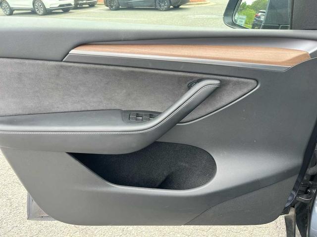 Photo of 2023 Midnight Silver Metallic Tesla Model Y