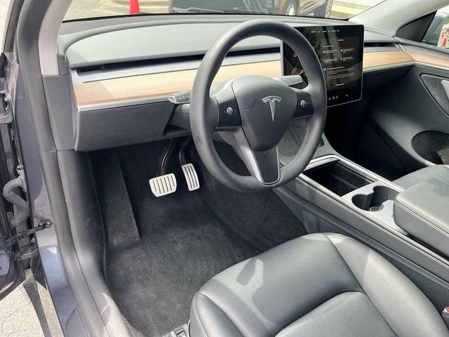 Photo of 2023 Midnight Silver Metallic Tesla Model Y