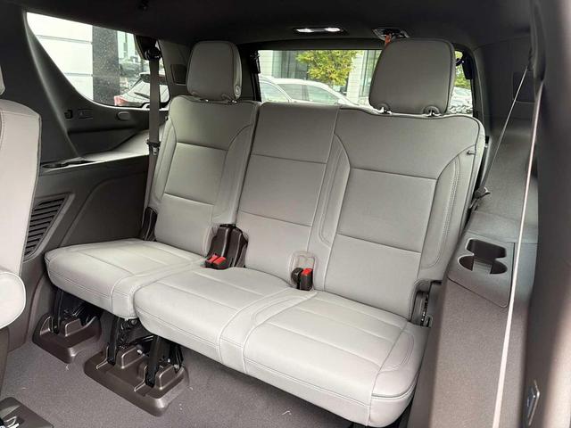 Photo of 2026 Summit White GMC Yukon