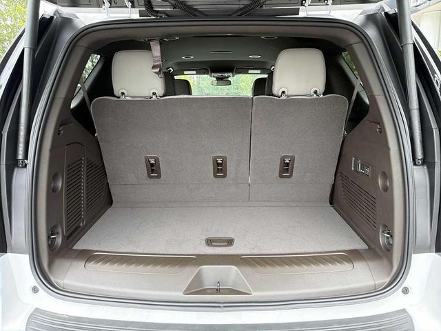 Photo of 2026 Summit White GMC Yukon