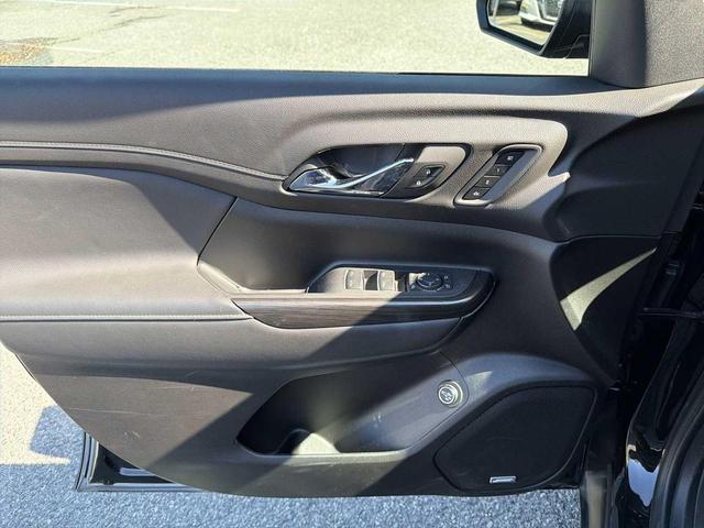 Photo of 2023 Ebony Twilight Metallic GMC Acadia