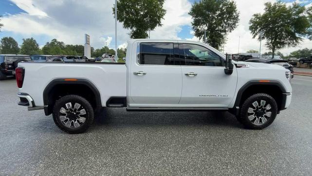 Photo of 2025 Summit White GMC Sierra 2500