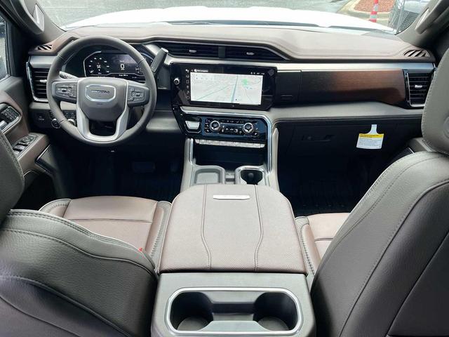 Photo of 2025 Summit White GMC Sierra 2500
