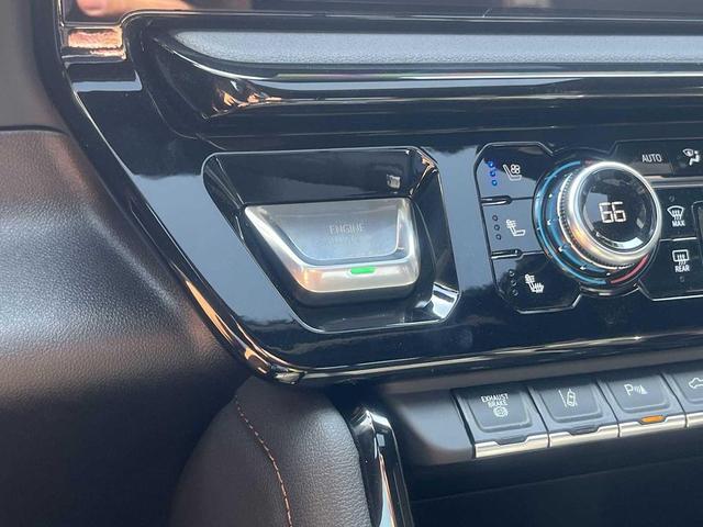 Photo of 2025 Volcanic Red Tintcoat GMC Sierra 2500