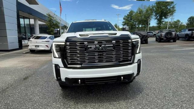 Photo of 2025 Summit White GMC Sierra 3500