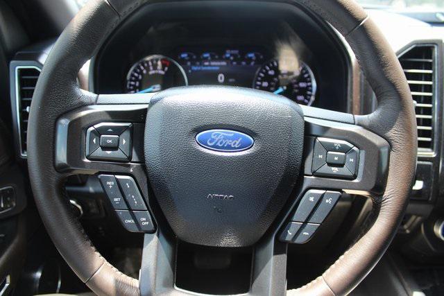 Photo of 2021 White Ford Expedition