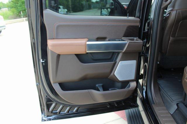 Photo of 2025 Agate Black Metallic Ford F-150