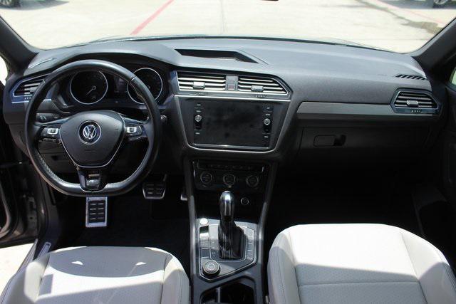 Photo of 2021 Platinum Gray Metallic Volkswagen Tiguan
