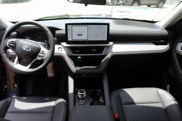 Photo of 2025 Agate Black Metallic Ford Explorer
