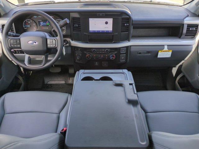 Photo of 2026 Oxford White Ford F-350