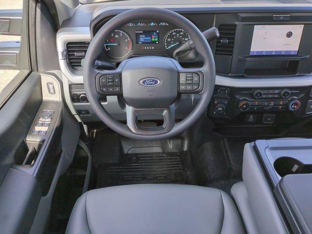 Photo of 2026 Oxford White Ford F-350