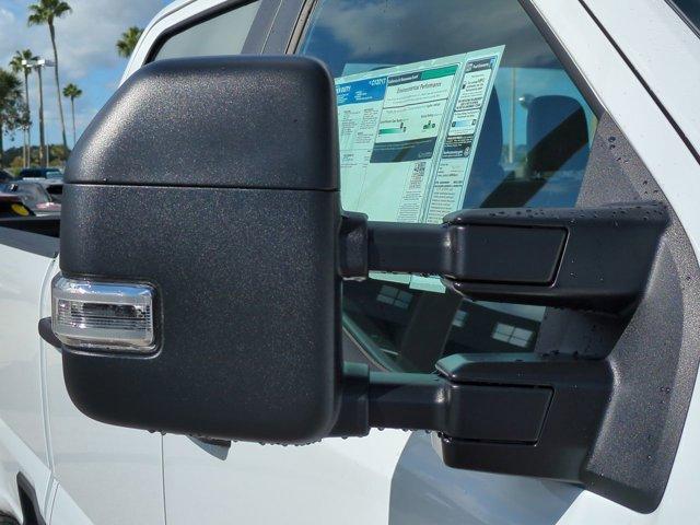 Photo of 2026 Oxford White Ford F-350