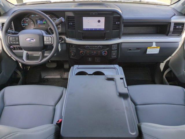 Photo of 2026 Oxford White Ford F-350
