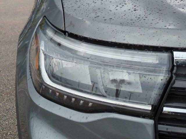 Photo of 2025 Carbonized Gray Metallic Ford Explorer