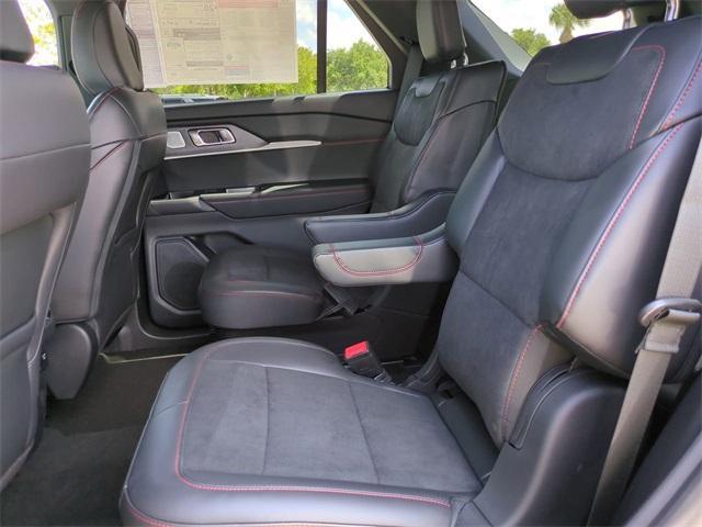 Photo of 2025 Agate Black Metallic Ford Explorer
