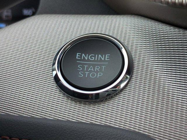 Photo of 2025 Star White Ford Explorer
