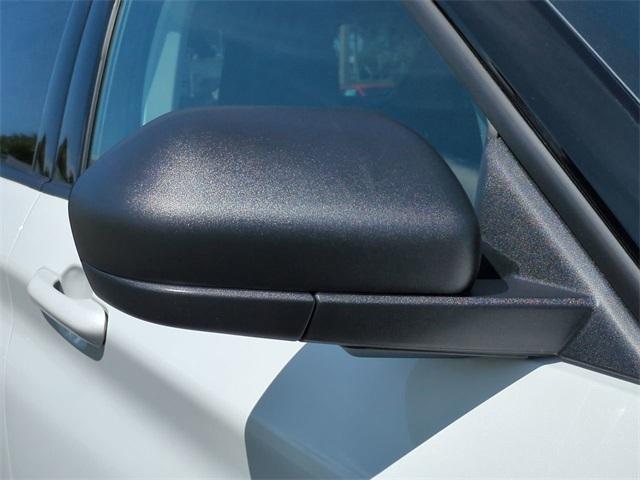 Photo of 2025 Star White Ford Explorer