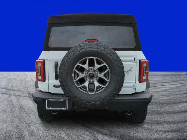 Photo of 2025 Oxford White Ford Bronco