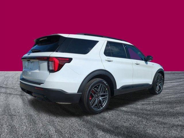 Photo of 2025 White Ford Explorer