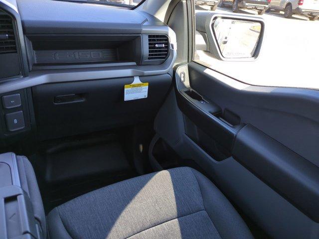 Photo of 2025 Iconic Silver Metallic Ford F-150