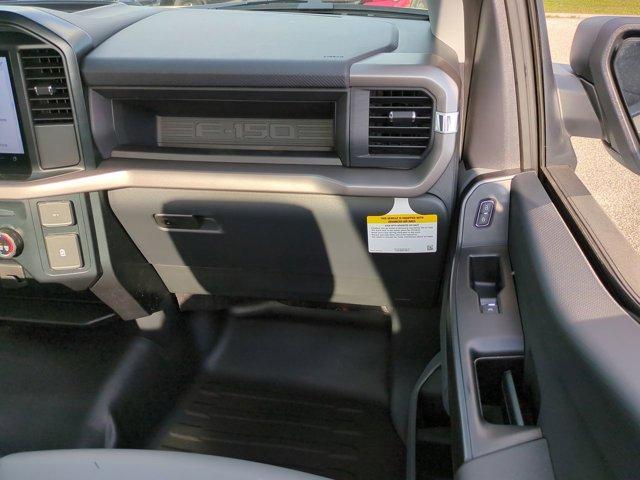 Photo of 2025 Oxford White Ford F-150