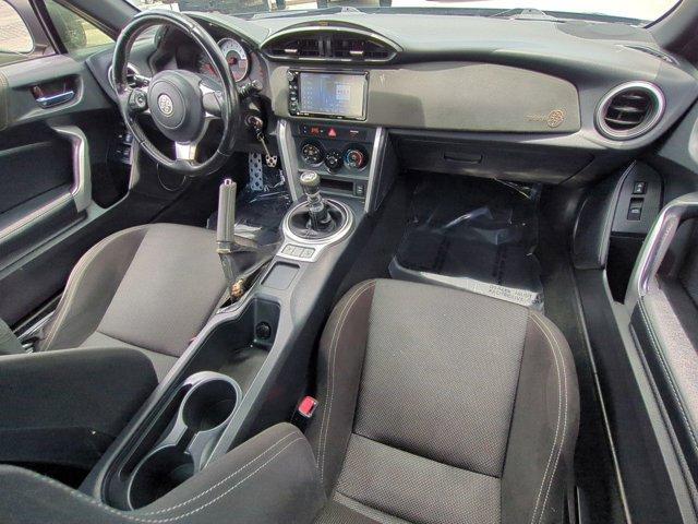 Photo of 2017 Raven Black Toyota 86