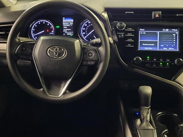 Photo of 2019 Predawn Gray Mica Toyota Camry