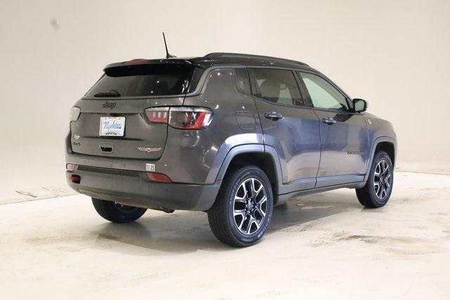 Photo of 2021 Granite Crystal Metallic Clearcoat Jeep Compass