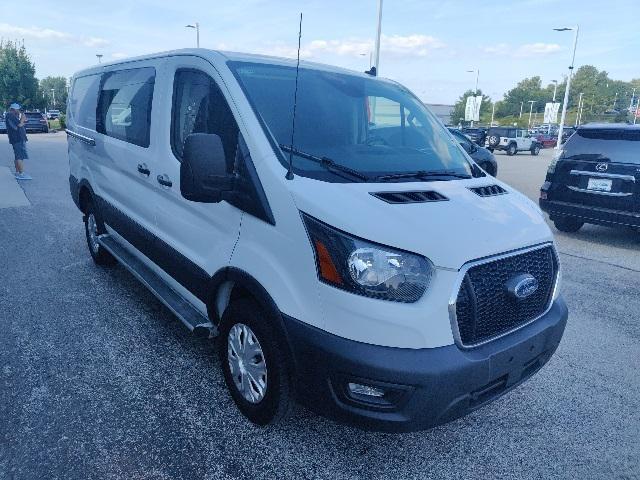 Photo of 2023 Oxford White Ford Transit-250