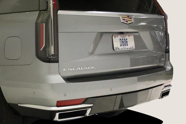 Photo of 2023 Argent Silver Metallic Cadillac Escalade