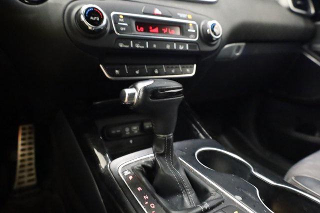 Photo of 2019 Dragon Brown Kia Sorento