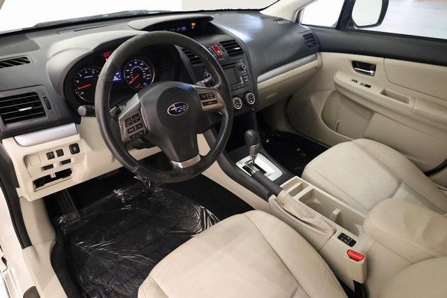 Photo of 2014 Satin White Pearl Subaru XV Crosstrek