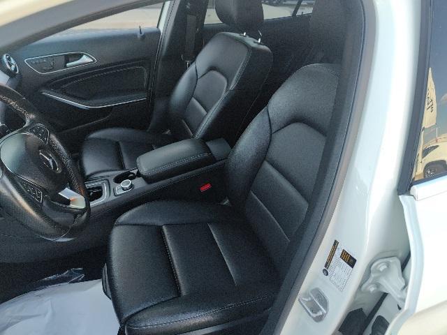 Photo of 2017 Cirrus White Mercedes-Benz GLA 250
