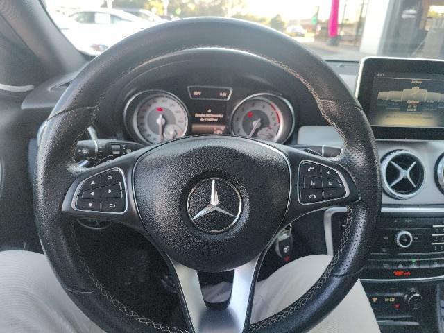 Photo of 2017 Cirrus White Mercedes-Benz GLA 250