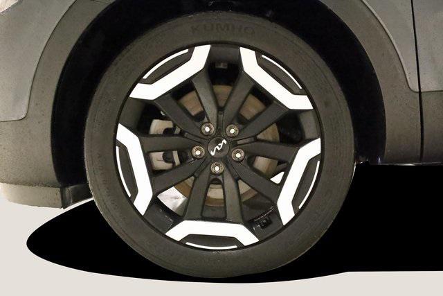 Photo of 2023 Gravity Gray Kia Telluride