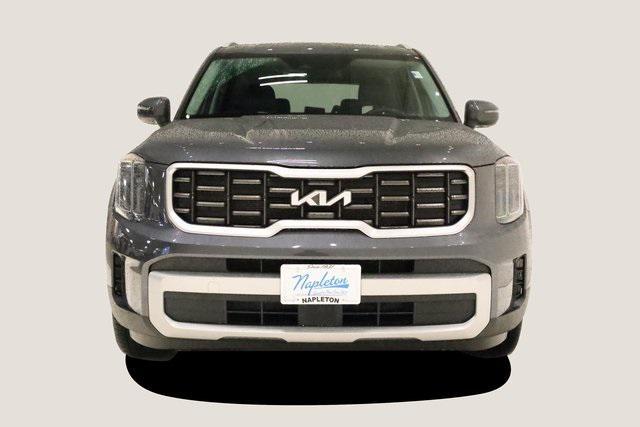 Photo of 2023 Gravity Gray Kia Telluride