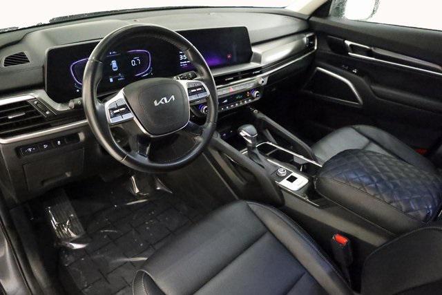 Photo of 2023 Gravity Gray Kia Telluride