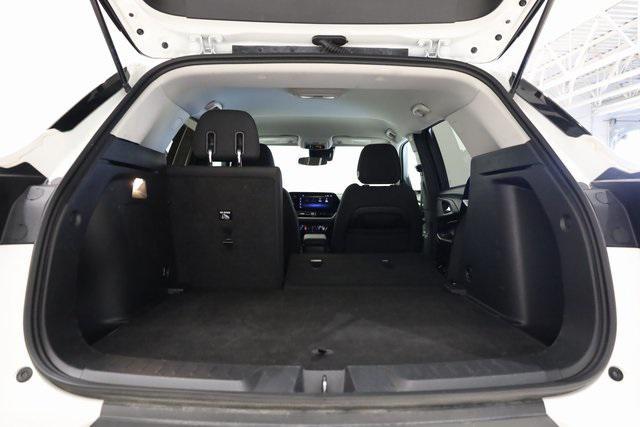 Photo of 2024 Summit White Chevrolet Trailblazer