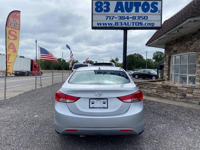 Photo of 2011 Radiant Silver Hyundai ELANTRA