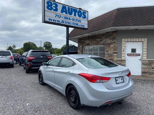 Photo of 2011 Radiant Silver Hyundai ELANTRA