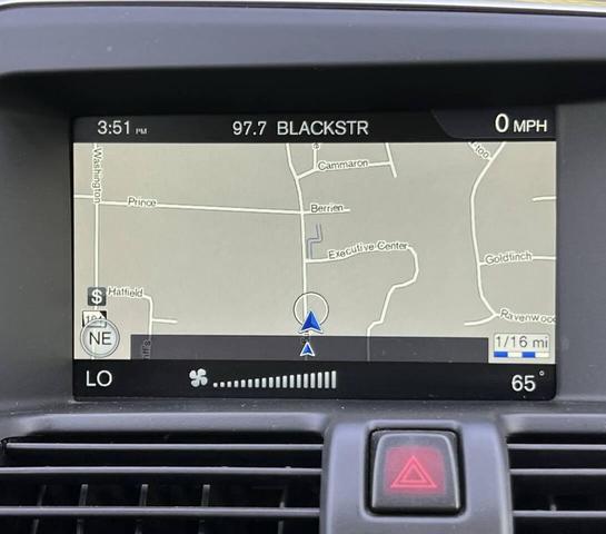 Photo of 2017 Gold Volvo XC60