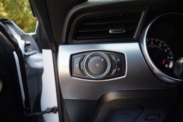 Photo of 2021 Oxford White Ford Mustang